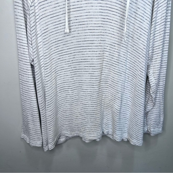 Torrid Striped Grey & White Lightweight Hoody - Picture 5 of 10